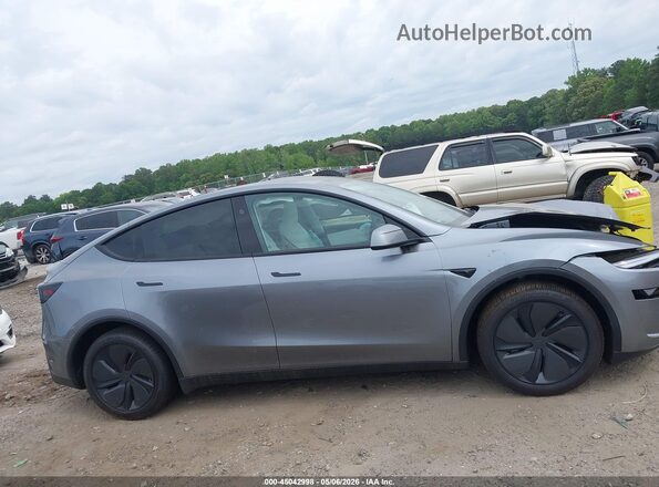 7SAYGDEE1TA611557 2026 TESLA MODEL Y Gray Rear interior view