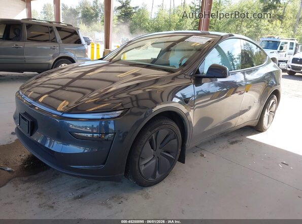 7SAYGDEE1TF563111 2026 TESLA MODEL Y Gray Front left