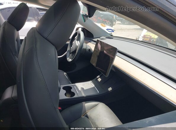 7SAYGDEE2PA186100 2023 TESLA MODEL Y Черный Вид салона спереди