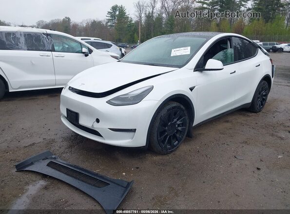 7SAYGDEE2PF796744 2023 TESLA MODEL Y White Передня ліва чверть