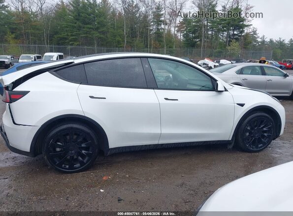 7SAYGDEE2PF796744 2023 TESLA MODEL Y White Вид задньої частини салону