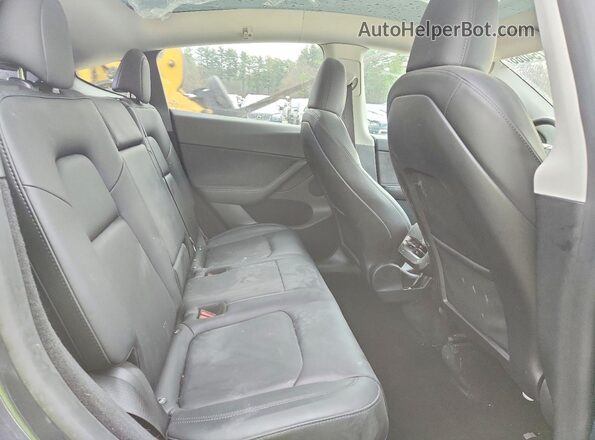 7SAYGDEE2PF863309 2023 TESLA MODEL Gray Vista de los asientos traseros