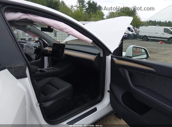 7SAYGDEE3PA057122 2023 TESLA MODEL Y White 