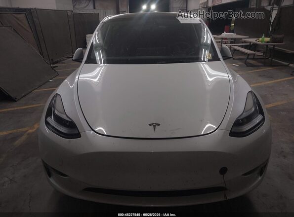 7SAYGDEE3PF608085 2023 TESLA MODEL Y White Հետևի տեսք