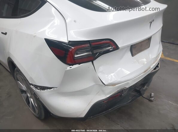 7SAYGDEE3PF608085 2023 TESLA MODEL Y White Դիմացի տեսք