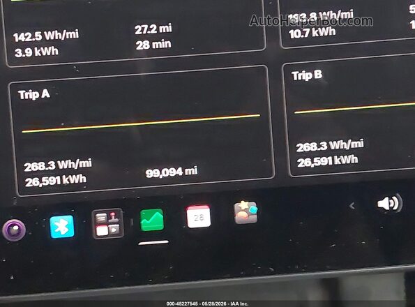 7SAYGDEE3PF608085 2023 TESLA MODEL Y White Հետևի նստատեղերի տեսք