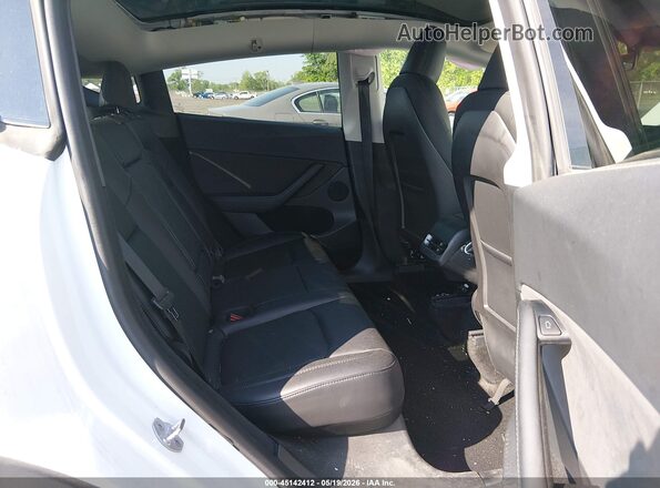 7SAYGDEE3PF686365 2023 TESLA MODEL Y White VIN կոդի պիտակի տեսք