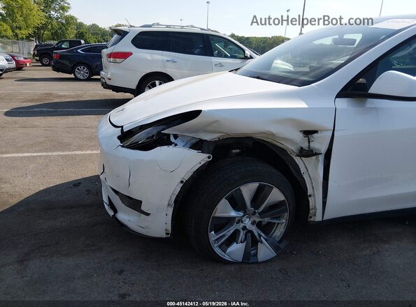 7SAYGDEE3PF686365 2023 TESLA MODEL Y White Դիմացի տեսք