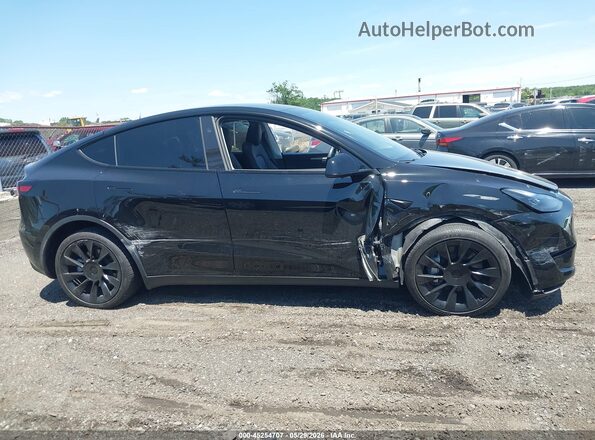 7SAYGDEE3RA244587 2024 TESLA MODEL Y Black Instrument cluster view
