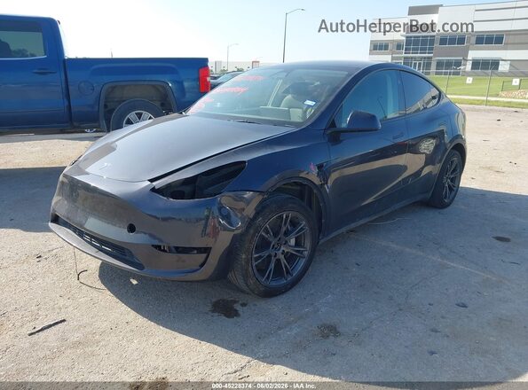 7SAYGDEE3RA301127 2024 TESLA MODEL Y Gray Front left
