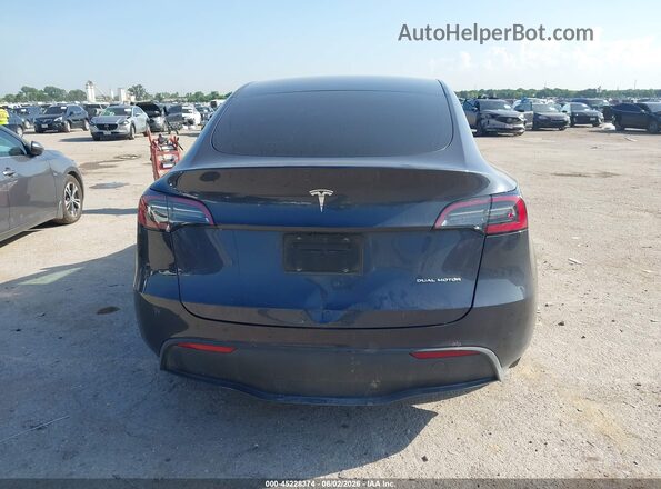 7SAYGDEE3RA301127 2024 TESLA MODEL Y Gray 