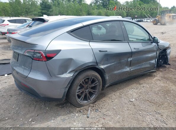 7SAYGDEE3RF199749 2024 TESLA MODEL Y Gray Rear right