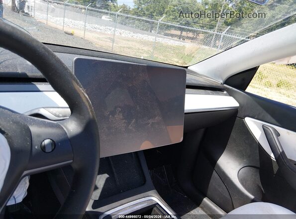 7SAYGDEE4NF320007 2022 TESLA MODEL Y White 
