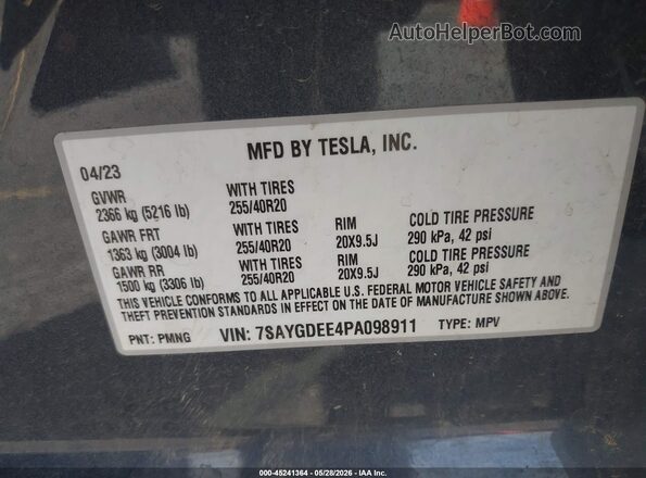 7SAYGDEE4PA098911 2023 TESLA MODEL Y Gray Widok komory silnika