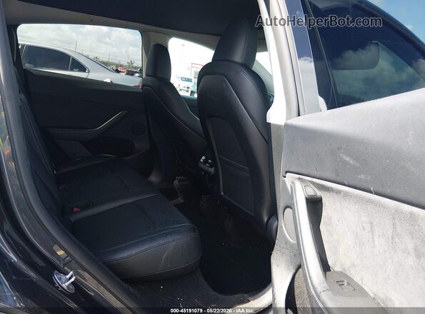 7SAYGDEE4RA302562 2024 TESLA MODEL Y Gray Вид наклейки з VIN-кодом