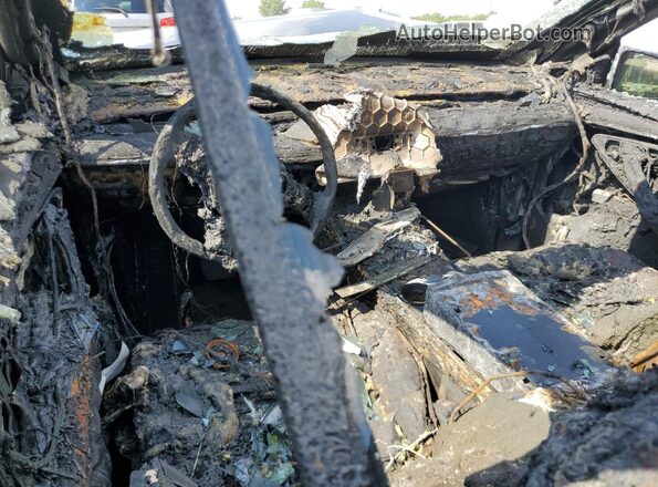 7SAYGDEE4SF254635 2025 TESLA MODEL Charcoal Widok deski rozdzielczej