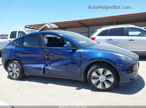 7SAYGDEE5NA002796 2022 TESLA MODEL Y Blue Rear interior view