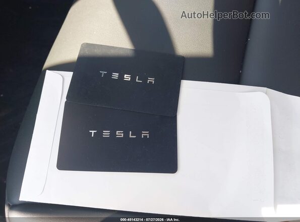7SAYGDEE5NA002796 2022 TESLA MODEL Y Blue Dashboard view