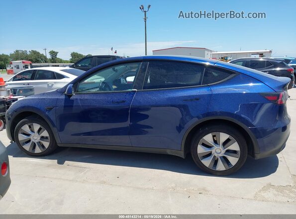 7SAYGDEE5NA002796 2022 TESLA MODEL Y Blue 360 interior view