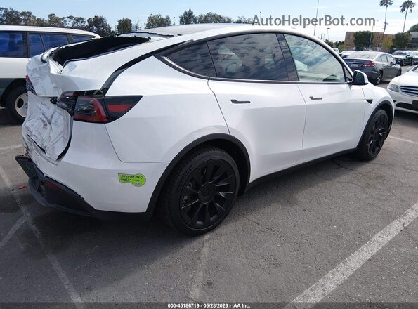 7SAYGDEE5PA047594 2023 TESLA MODEL Y White 