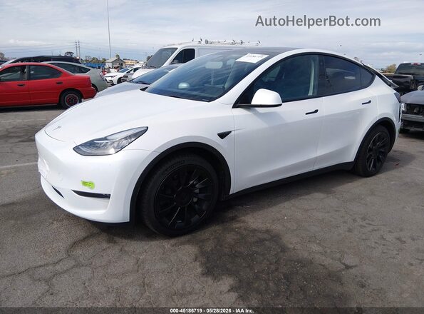 7SAYGDEE5PA047594 2023 TESLA MODEL Y White 