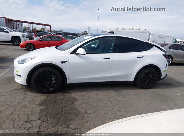7SAYGDEE5PA047594 2023 TESLA MODEL Y White 