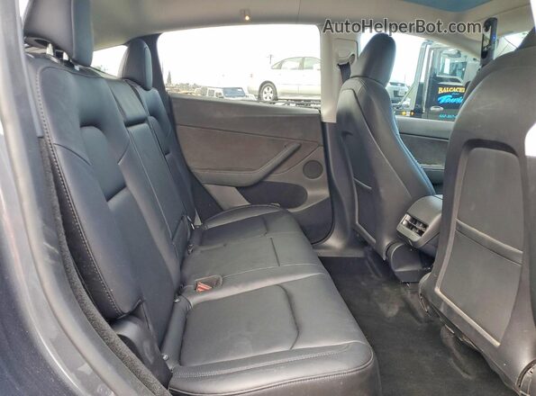 7SAYGDEE5PF945924 2023 TESLA MODEL Gray უკანა სალონის ხედი