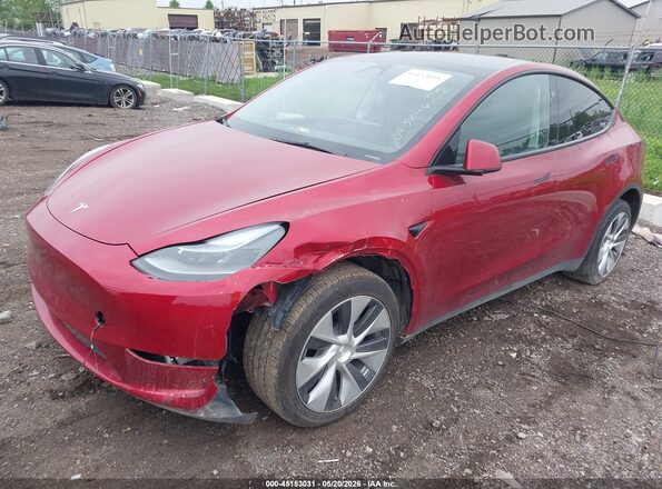 7SAYGDEE5RF025746 2024 TESLA MODEL Y Red Front left
