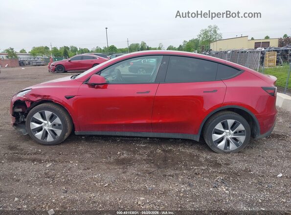 7SAYGDEE5RF025746 2024 TESLA MODEL Y Red 360 interior view