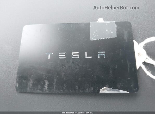 7SAYGDEE5TA669218 2026 TESLA MODEL Y Red Dashboard view