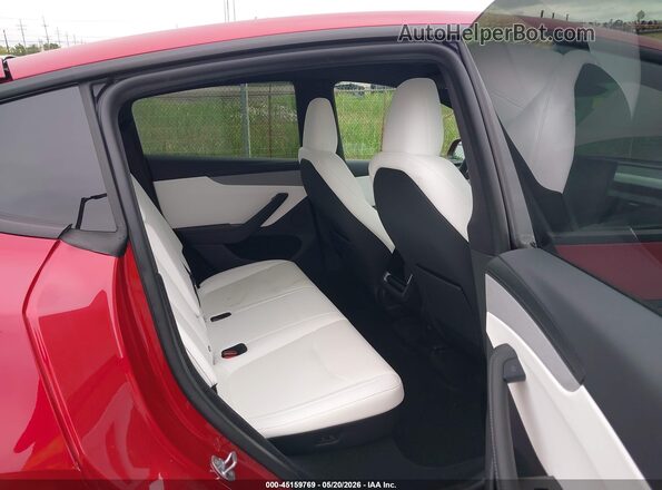 7SAYGDEE5TA669218 2026 TESLA MODEL Y Red VIN sticker view