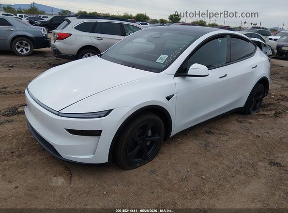 7SAYGDEE5TF586746 2026 TESLA MODEL Y Белый Передняя левая четверть