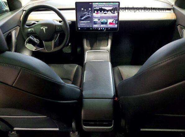 7SAYGDEE6NF445283 2022 TESLA MODEL Серый Вид панели приборов
