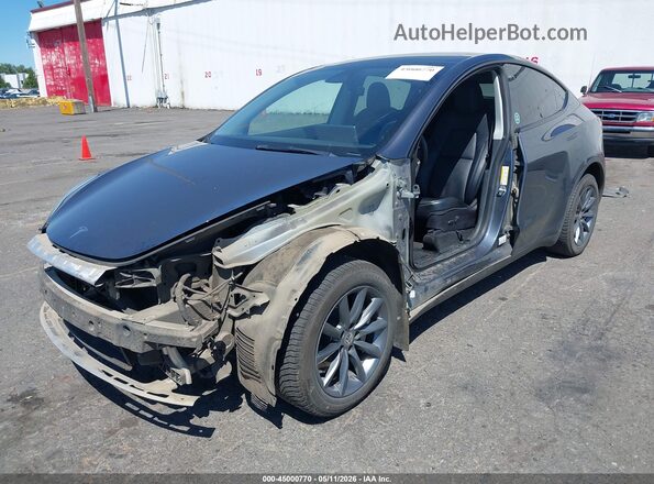 7SAYGDEE6NF511086 2022 TESLA MODEL Y Gray Vista frontal