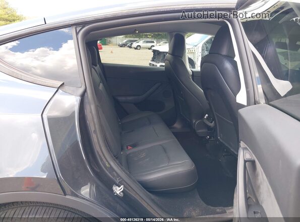 7SAYGDEE6RA277177 2024 TESLA MODEL Y Gray 