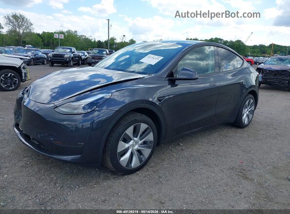 7SAYGDEE6RA277177 2024 TESLA MODEL Y Gray 