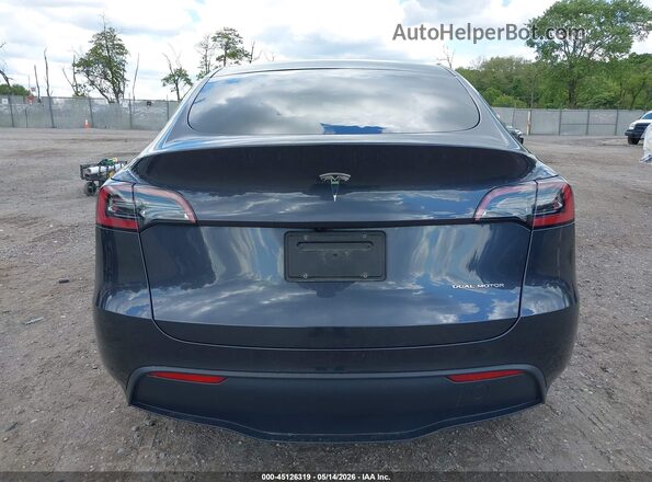 7SAYGDEE6RA277177 2024 TESLA MODEL Y Gray 