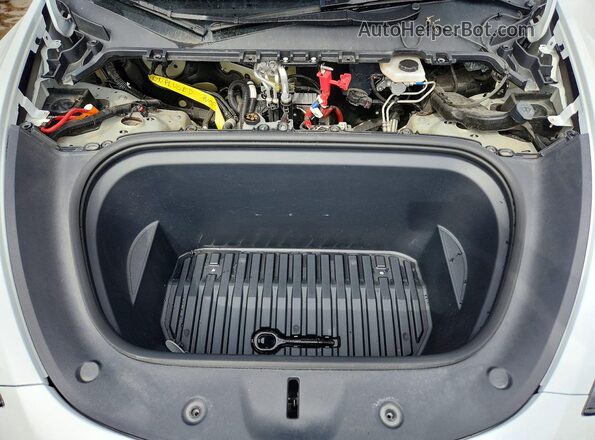 7SAYGDEE6RA291855 2024 TESLA MODEL White Engine compartment view