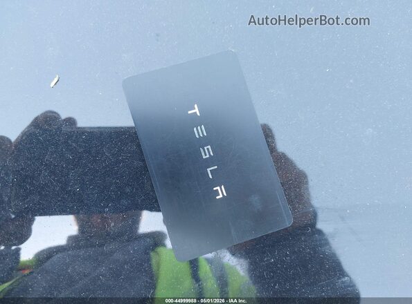 7SAYGDEE6TF359470 2026 TESLA MODEL Y Black Vista del salpicadero