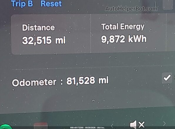 7SAYGDEE7NF372733 2022 TESLA MODEL Y Black Սալոնի 360 աստիճան տեսք