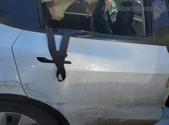 7SAYGDEE7PA129052 2023 TESLA MODEL White უკანა სავარძლების ხედი