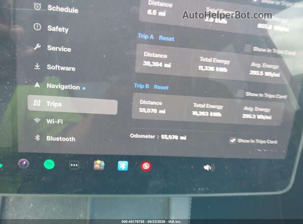 7SAYGDEE7PA129682 2023 TESLA MODEL Y Red სალონის 360-გრადუსიანი ხედი