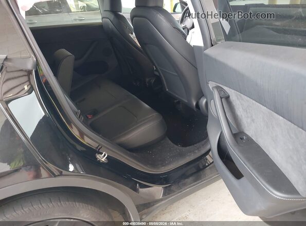 7SAYGDEE7PA135045 2023 TESLA MODEL Y Black VIN կոդի պիտակի տեսք