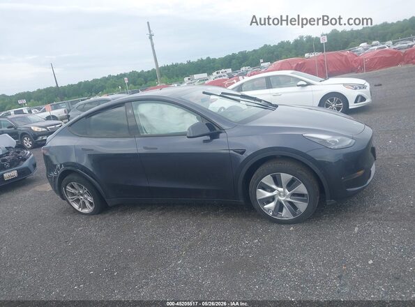7SAYGDEE7RA243197 2024 TESLA MODEL Y Gray 