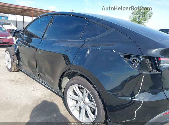 7SAYGDEE7RA255947 2024 TESLA MODEL Y Black 