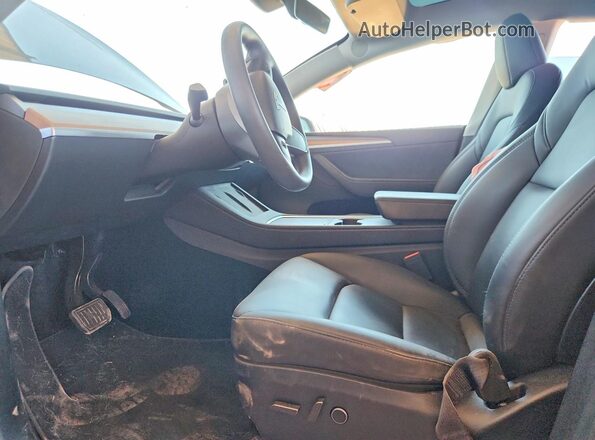 7SAYGDEE7RA266995 2024 TESLA OTHER Синий Вид салона спереди