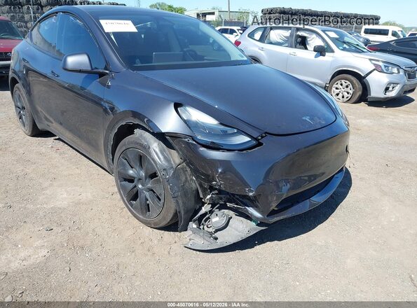 7SAYGDEE7RF196496 2024 TESLA MODEL Y Gray 