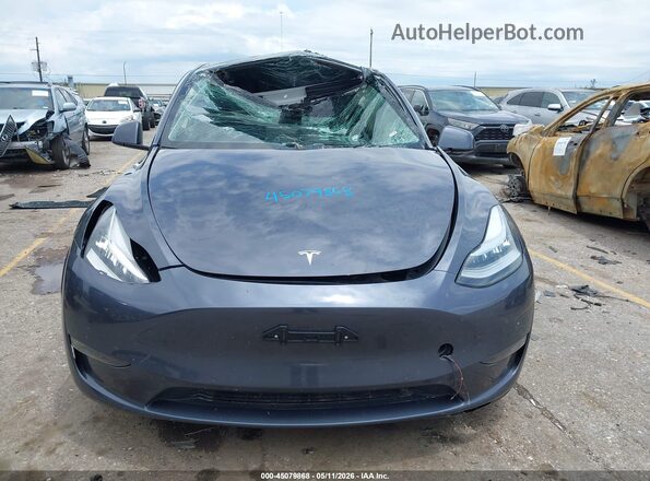7SAYGDEE8NF327557 2022 TESLA MODEL Y Gray Սարքավորումների վահանակի տեսք