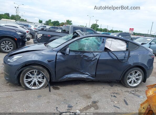 7SAYGDEE8NF327557 2022 TESLA MODEL Y Gray Սալոնի 360 աստիճան տեսք