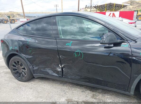 7SAYGDEE8NF455720 2022 TESLA MODEL Y Black წინა ხედი